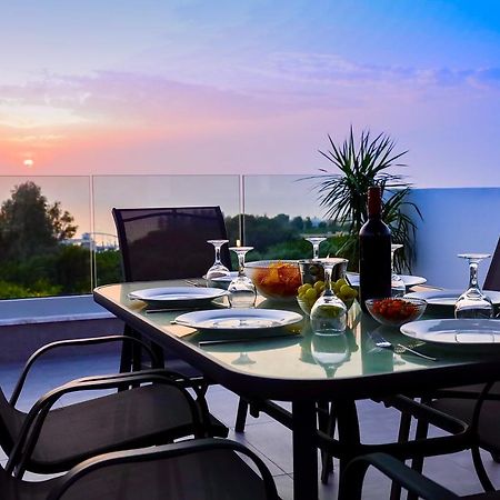 Sophia'S Seaview Luxury Villas Пафос Екстериор снимка