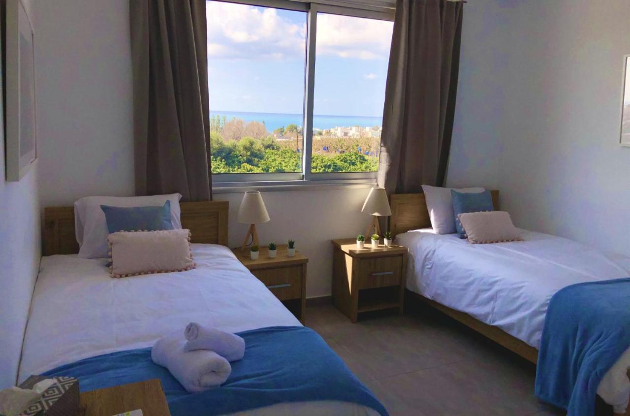 Sophia'S Seaview Luxury Villas Пафос Екстериор снимка