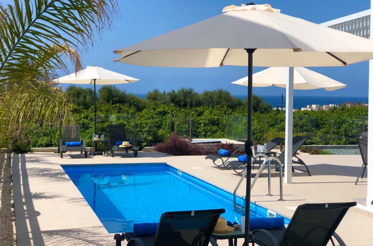 Sophia'S Seaview Luxury Villas Пафос Екстериор снимка