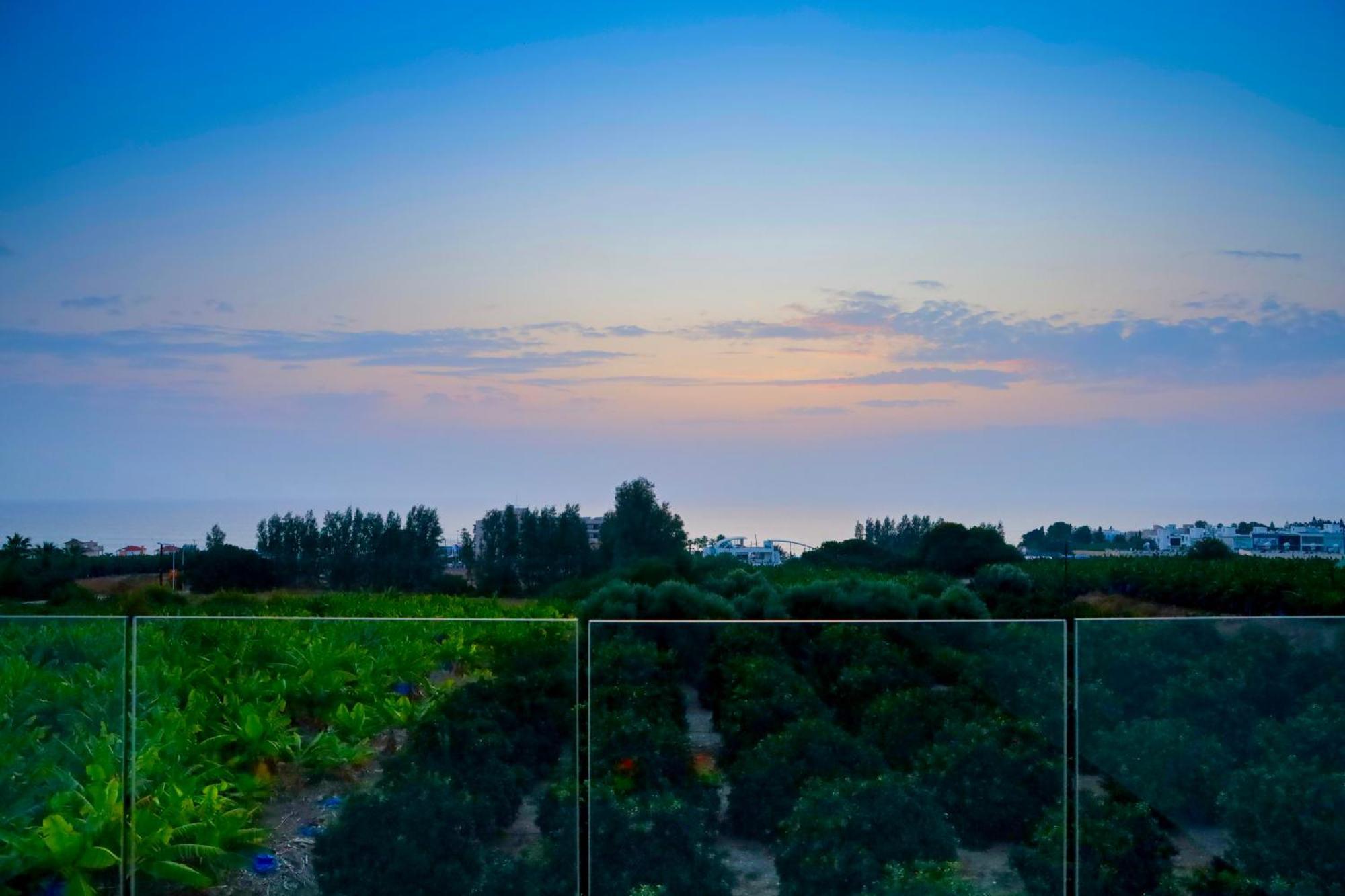Sophia'S Seaview Luxury Villas Пафос Стая снимка
