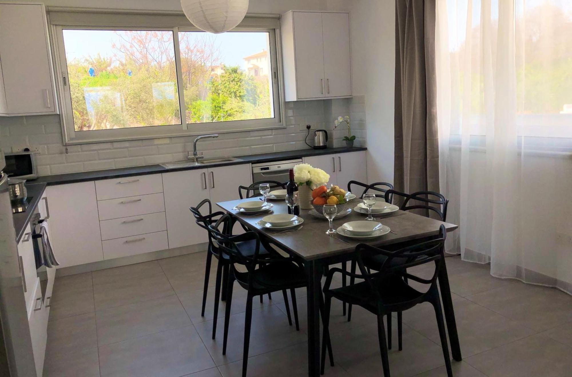 Sophia'S Seaview Luxury Villas Пафос Стая снимка